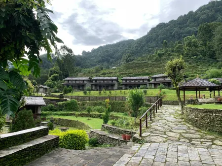 Mountain Lodges of Nepal - Tomijong Отели в г. Lumle