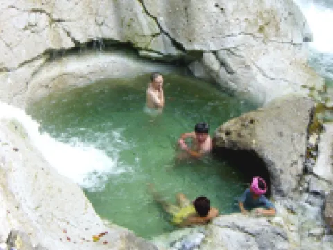 泥湯温泉 奧山旅館 湯澤市酒店