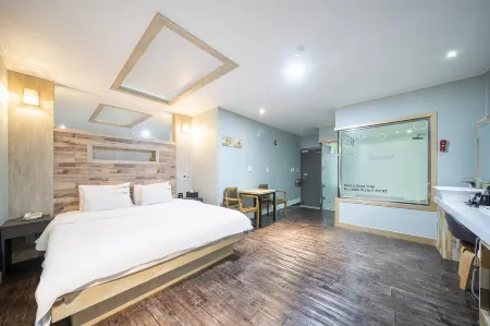 Gyeongju T Point Self Check-in Motel Отели рядом с достопримечательностью «Гробница Вонсон-вана в Кёнджу»