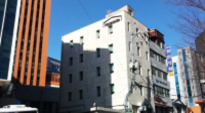 โฮเต็ลเล็ตเต้ โรงแรมใกล้ประตูนัมแดมุน