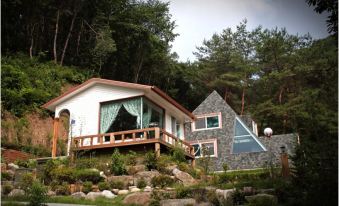 Hoengseong Pyramid Experience Pension