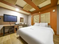 Busan Sajik Olive Hoteles cerca de Templo Seokbulsa