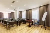 Отель Renion Hills