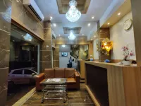 Royal Oak Hotel