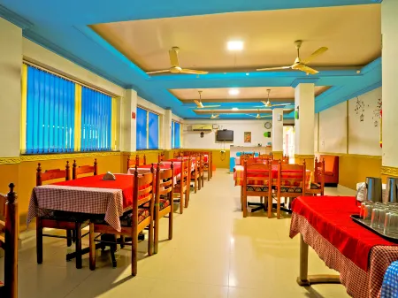 Hotel Silver Sand Отели рядом с достопримечательностью «Пазхавангаэди Сри Маха Ганапати Темпл»