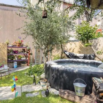 Sky Room Carrara Hydromassage with Parking