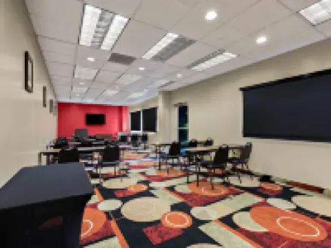 Quality Inn Wayne - Fairfield Area Hotels in Wayne