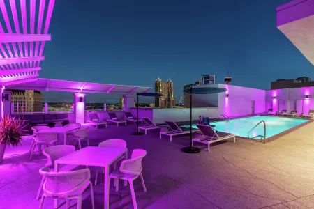 Hilton Garden Inn San Antonio Downtown Riverwalk