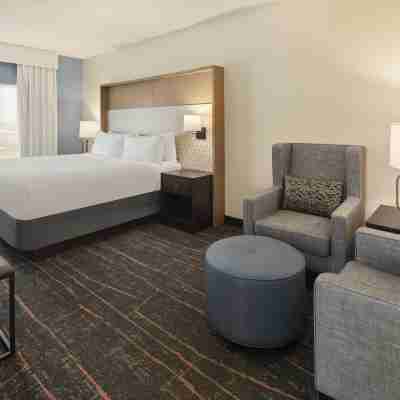Holiday Inn & Suites Maple Grove NW Mpls-Arbor LKS Rooms