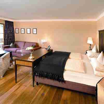 Hotel Alpine Palace Rooms