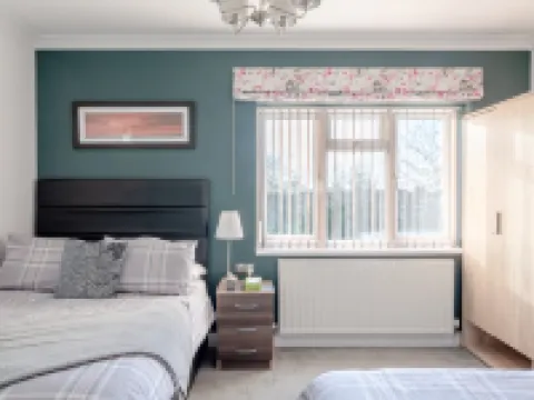 Family Room with Private Bathroom Hotels in Edgware