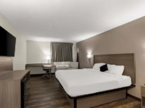 Red Lion Inn & Suites Caseyville Hotels in Caseyville