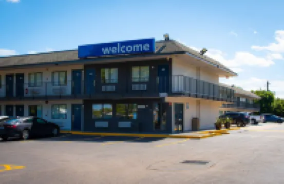 Motel 6 Lantana, FL