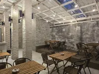 The Freedom Club Hostel KL