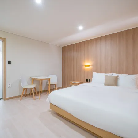 twohhotel Отели рядом с достопримечательностью «Улица ювелирных магазинов»
