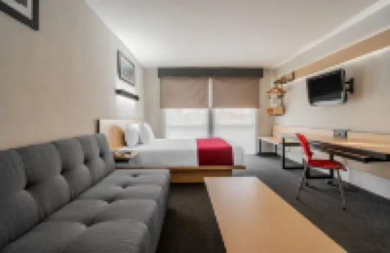 City Express by Marriott Querétaro Juríca Отели в г. 