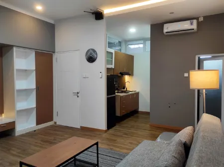 Aqilla Shakilla House 3 Syariah Limbangan Cianjur Отели в г. Чианджур