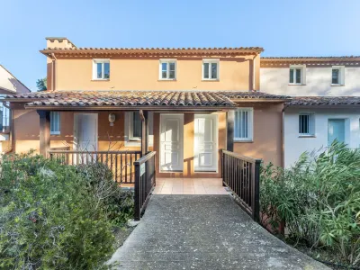 Les Restanques Golfe Saint Tropez Các khách sạn gần Camping Les Mûres