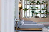 Ramada by Wyndham Riyadh King Fahd Road - Pool