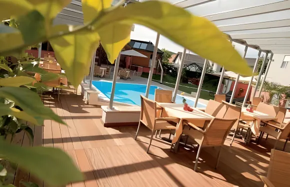 東施蒂利亞索瑤會議及度假酒店