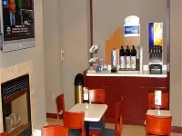 Country Inn & Suites By Radisson Benton Harbor