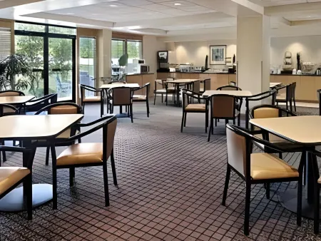 羅利達拉姆/機場蔚景溫德姆飯店