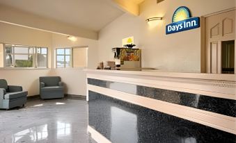 Days Inn by Wyndham Chowchilla Gateway to Yosemite