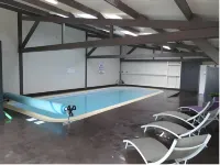 La Metairie du Vauhariot - Cottages de Caractère Vue Mer - Terrasse & Piscine Intérieure Chauffée - Pool
