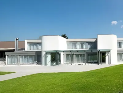 Hotel Seaside Hotels in Spiez