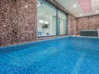 Chuncheon (Namiseom) River North Pool Villa Hotels near Gapyeong-eup