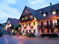 Logis Hotel Restaurant A l'Etoile - Swimmingpools
