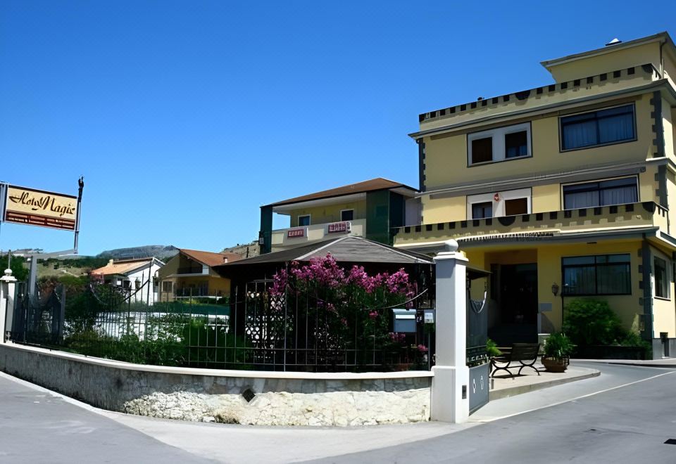 hotel overview picture