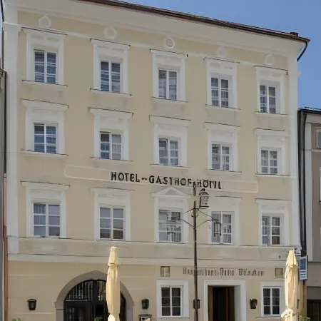 Hotel-Gasthof Höttl