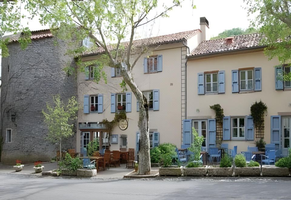hotel overview picture