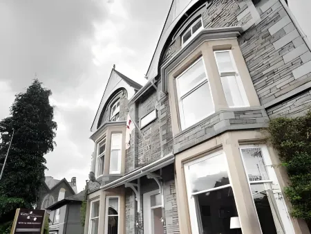 Elder Grove Отели рядом с достопримечательностью «Райдал Кейв»