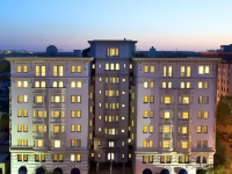 The Churchill Hotel near Embassy Row Hotels near The White House