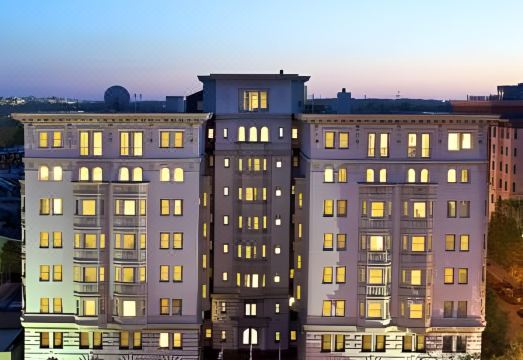 더 처칠 호텔 - 엠버시 로우 근처