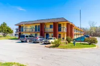Castle Inn & Suites by OYO Chickasha Hotels near University of Science and Arts of Oklahoma
