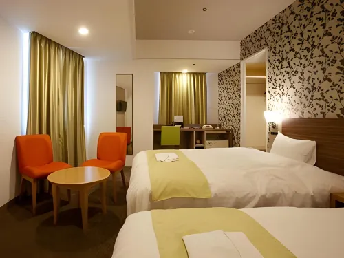 Hotel Crystal Plaza Hotels in Naka