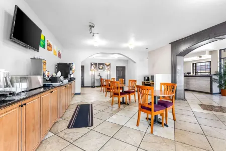 Quality Inn Отели в г. Лоренсберг