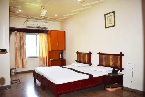 Hotel Regency - 2 ดาว