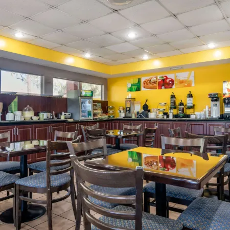Quality Inn Sarasota North Near Lido Key Beach