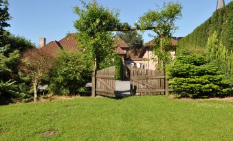 Bovendael Sports and Business Hotel - Housity