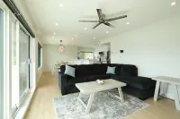 Spacious Tranquil Oasis at Okanagan 302