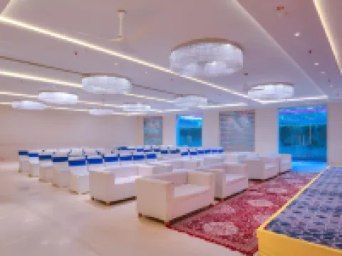 วิงสตัน อะ ทรีเฮาส์ โรงแรมบาร์ซานา โรงแรมในมธุระ