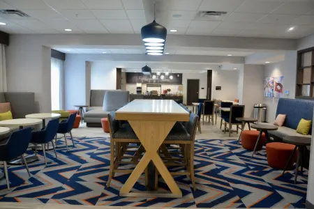 Hampton Inn by Hilton Cabot