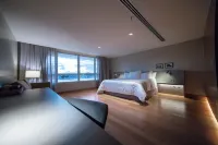 Mona Hotel