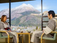 Yufuin Sansuikan - Mountain view