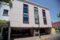 Hotel Dali Plaza Ejecutivo Hotels near COUNTRY CLUB PLAZA