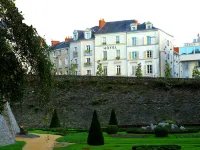 Logis Hôtels- Hôtel Marguerite d'Anjou Angers château Hotels near Parc Gustave Flaubert